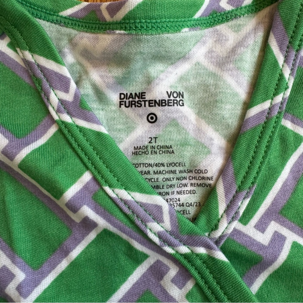 4/$20 Dianne Von Furstenberg Target, Green Patterned toddler Dress size 2t NWOT! - Picture 2 of 5